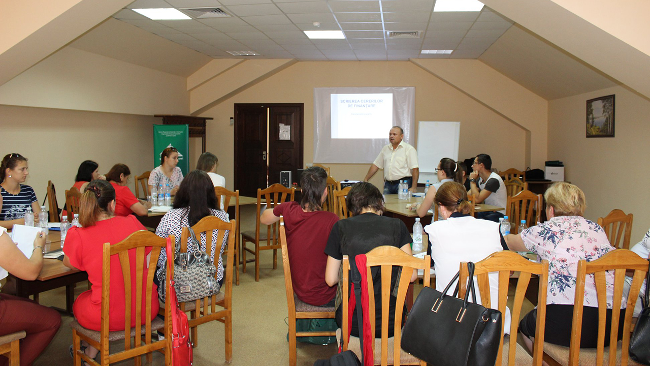 Training "Scrierea cererilor de finanțare. Managmentul proiectului”