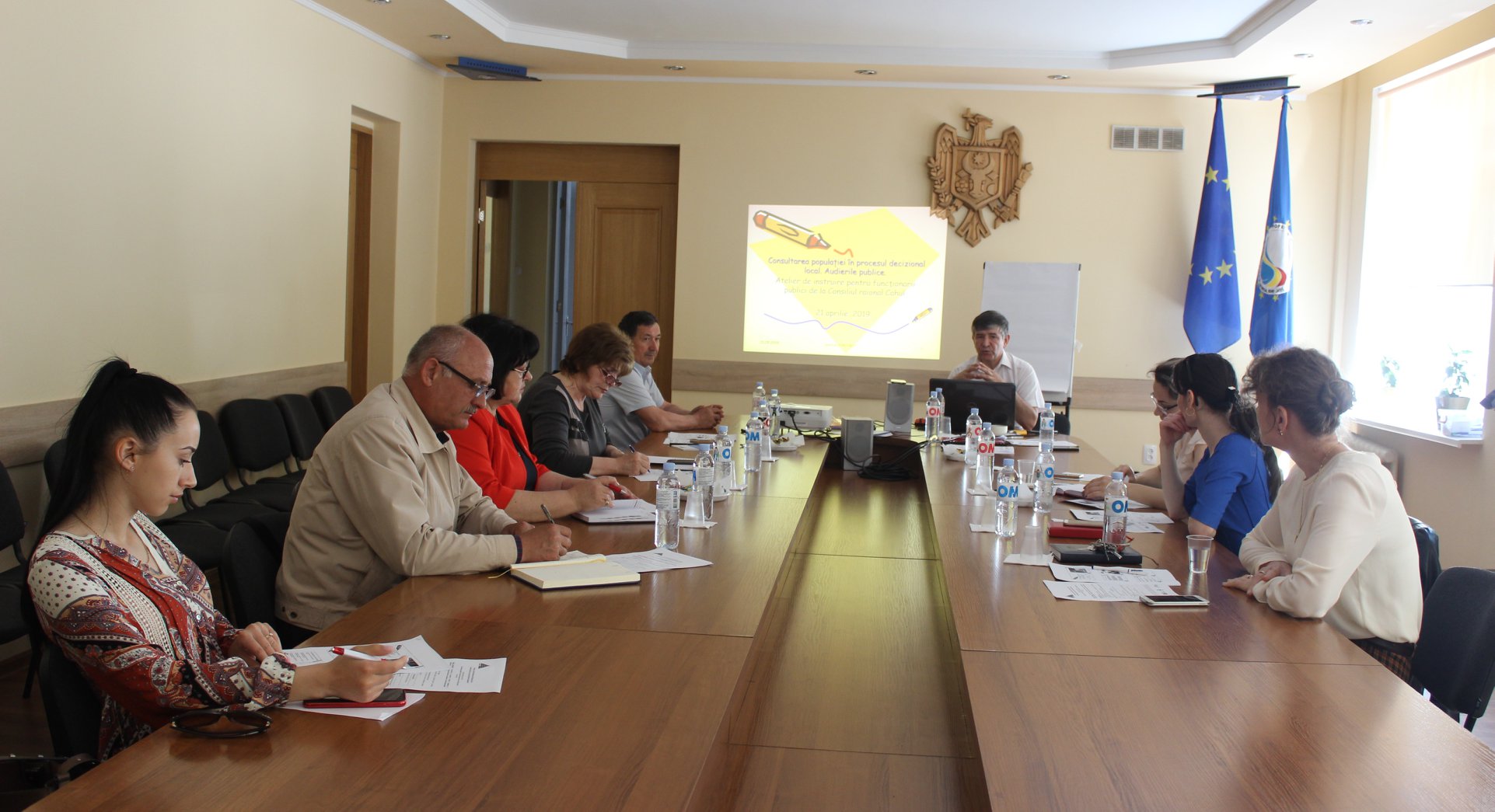 Funcționarii publici din Consiliul Raional Cahul – instruiți privind transparența procesului decizional