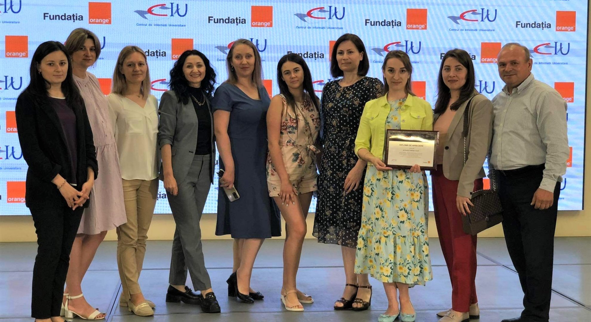 Vineri, 10 iunie 2022,  echipa Centrul Contact-Cahul, a participat la ceremonia dedicată prezentării rezultatelor proiectului „Women’s Digital Center” pentru perioada 2021-2022.